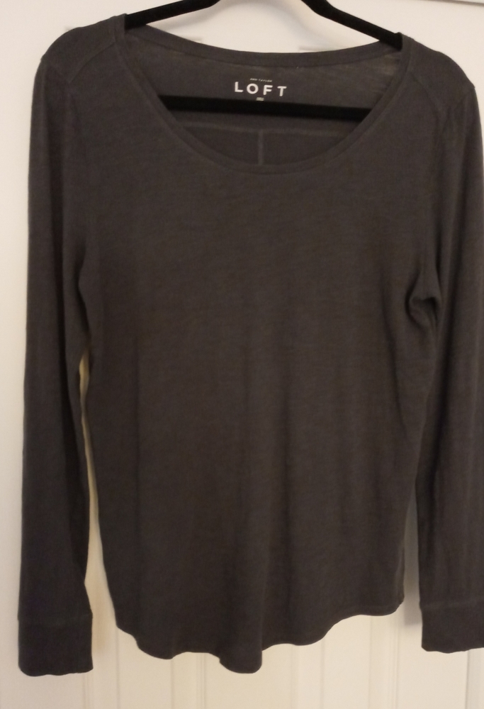 Ann Taylor Loft long sleeve top
